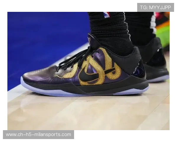 NBA球星场下时尚穿搭风采全面解析,引领潮流潮流风向标终极趋势指南 NBA球星场下时尚穿搭风采全面解析,引领潮流潮流风向标终极趋势指南