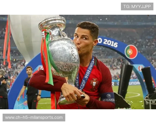 C罗或将影响战术适配性讨论走向 C罗或将影响战术适配性讨论走向