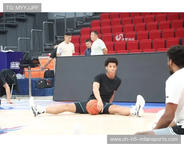 CBA 外援结束隔离第一时间训练