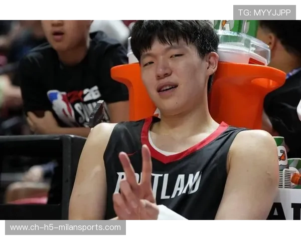 杨瀚森在NBA首发表现日渐成熟，开拓者寄予厚望