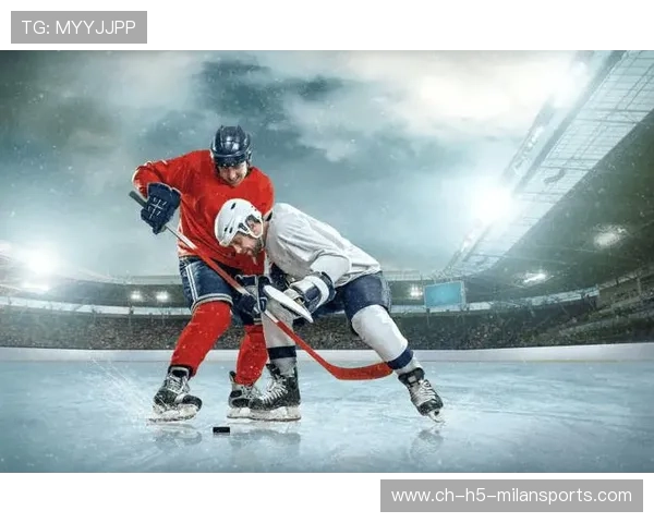 冰球前锋强撞破门，裁判示意有效