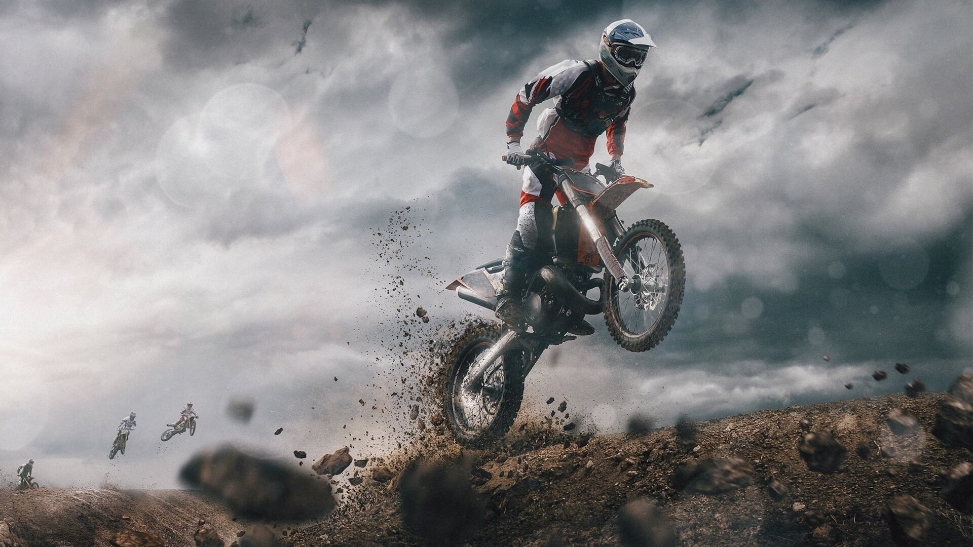 森林狼锋线组合进行高强度力量训练,森林狼训练营